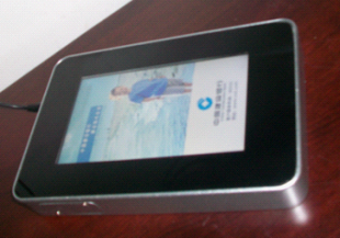 廠家熱銷(xiāo)創(chuàng)業(yè)興鼎7寸小巧于數(shù)碼相框型廣告機(jī)_傳媒.廣電_世界工廠網(wǎng)中國(guó)產(chǎn)品信息庫(kù)